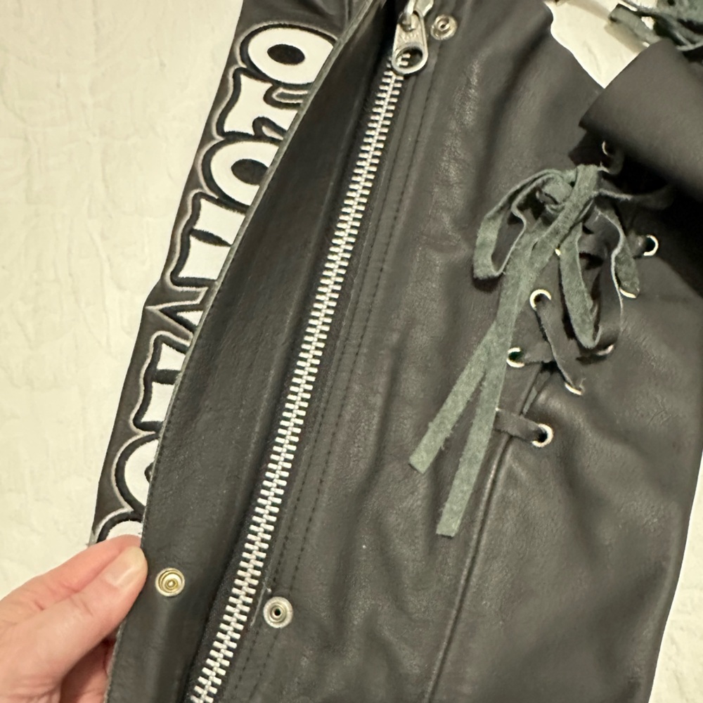 Leather Bombshell Motorcycle GoGo chaps - Picture 5 of 16
